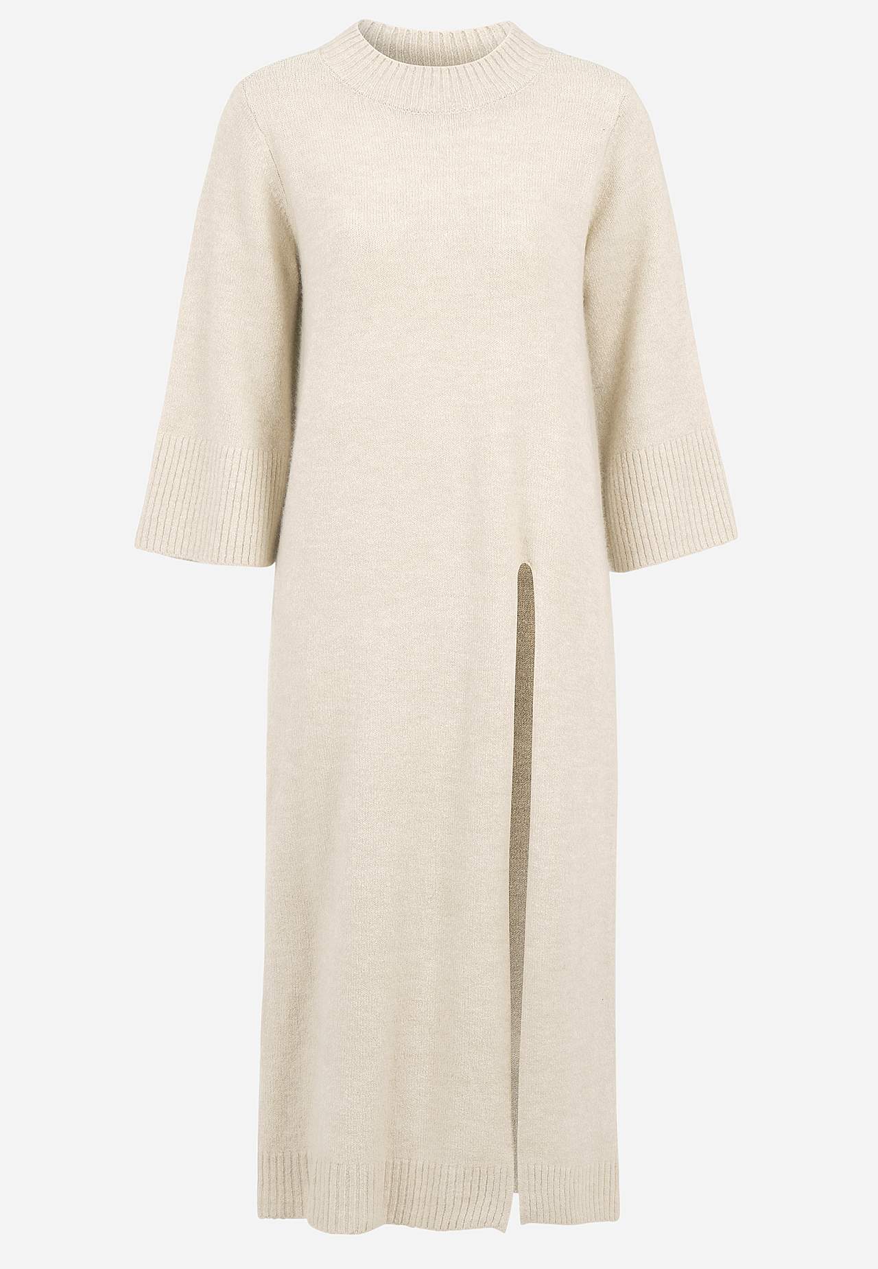 Neulottu mekko korkealla halkiolla tarjous