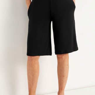 Polvipituiset shortsit taskuilla tarjous